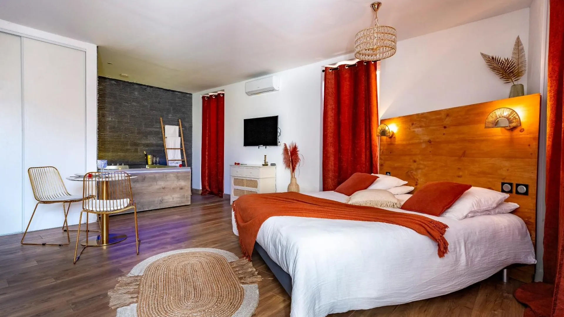 Loft Romantique - Spa Privatif - Spa Noctambulles Hyeres