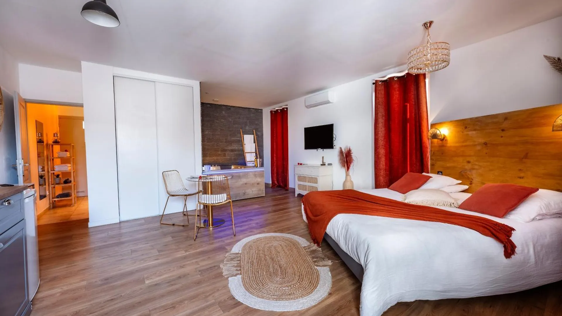 Loft Romantique - Spa Privatif - Spa Noctambulles Hyeres